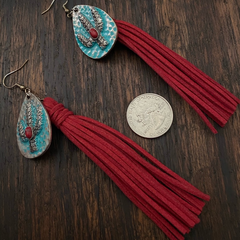 Earrings, suede tassel